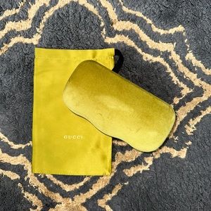 Medium Gucci Velvet Sunglass Case